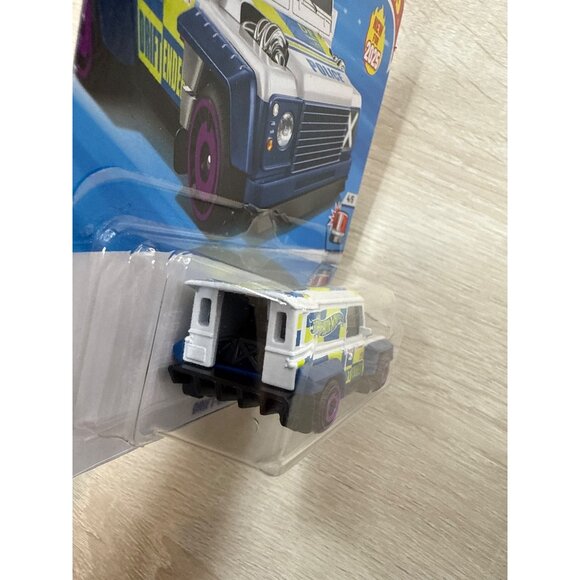 Hot Wheels Drift Ender HW First Response 2025 Blue SUV 1:64 Diecast - Picture 5 of 7